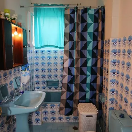 In Old Town Of Lefkas Otel 3*