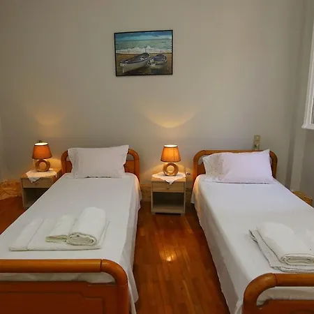 Hotel In Old Town Of Lefkas 3*