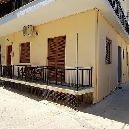 In Old Town Of Lefkas Hotel Lefkada City